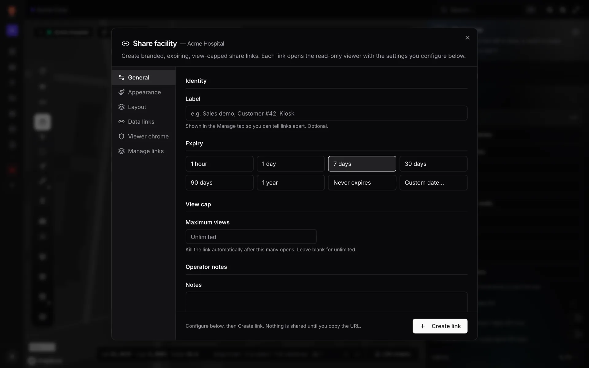نافذة Share facility مع التبويبات General وAppearance وLayout وData links وViewer chrome وManage links؛ يعرض تبويب General حقل التسمية وخيارات الانتهاء من 1 hour إلى Never expires وحقل Maximum views