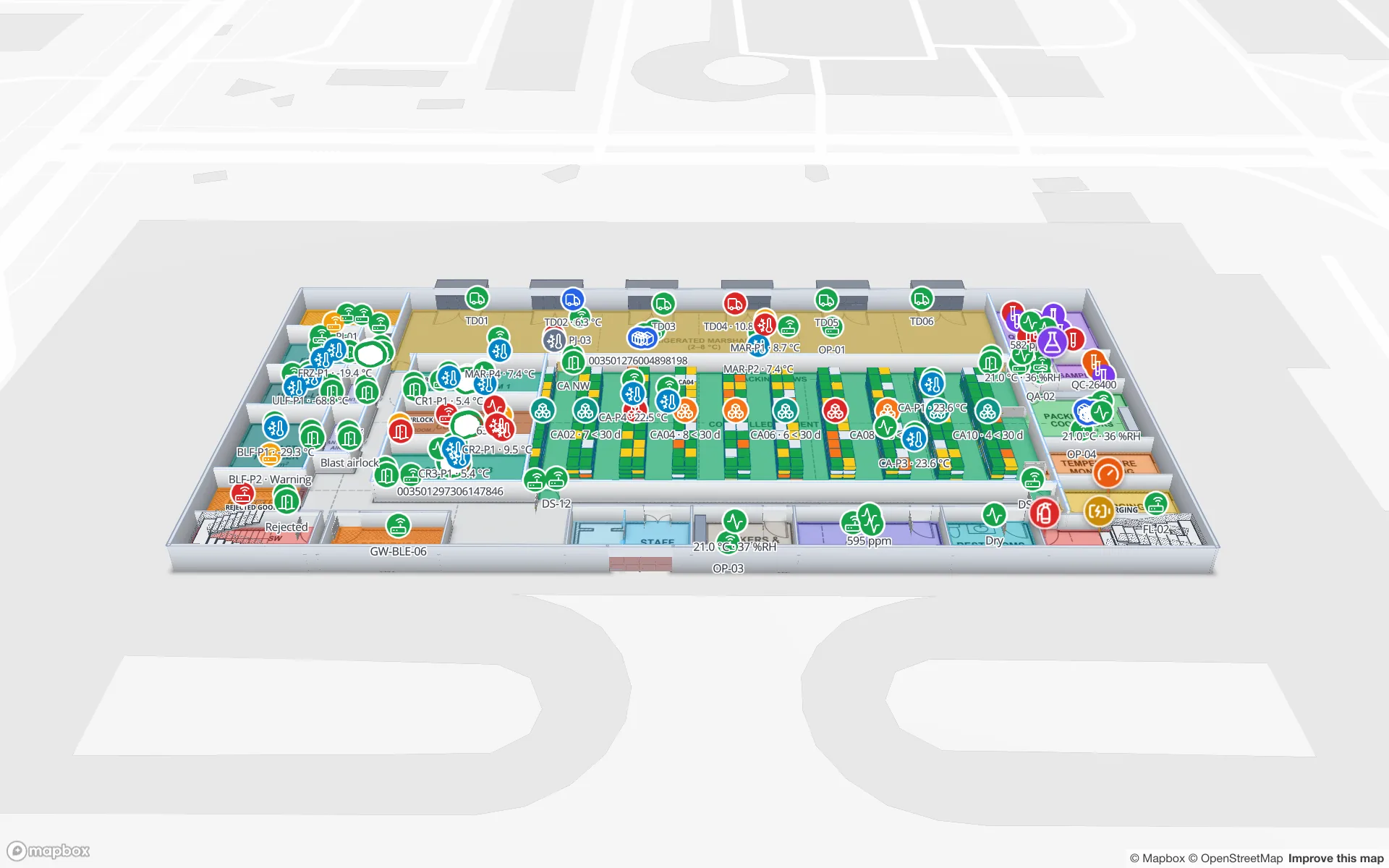 Polar Pharma Cold Storage & QC Facility in der 3D-Vorschau von Spatial Map: Kühlräume und Tiefkühler mit Sondenwerten, blaue Regale im kontrollierten Raumtemperaturbereich, Kühlrampen, Quarantäne und das QC-Labor mit Live-Markern für Sonden, Türen, Paletten und Proben